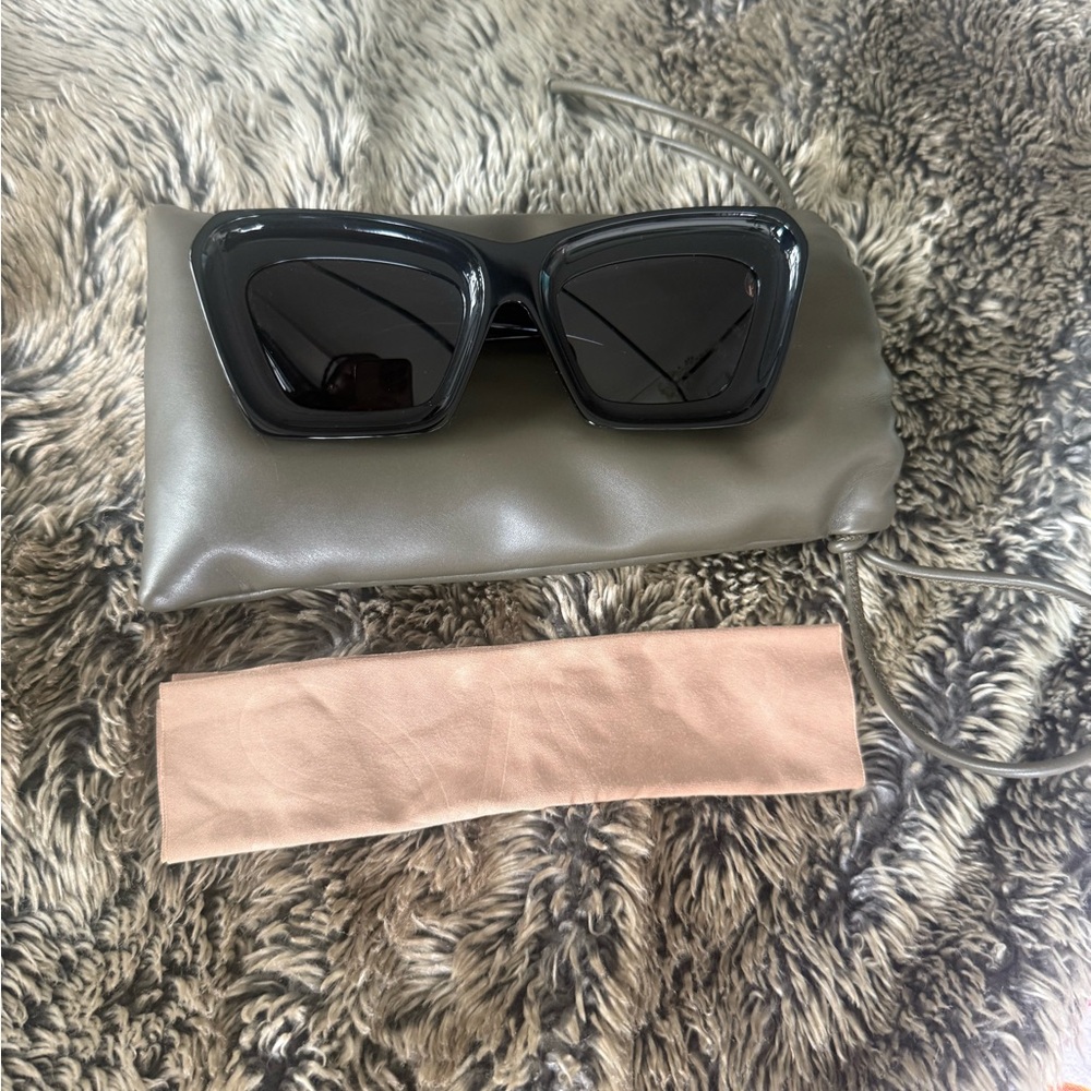 100% Authentic Loewe cat eye sunglasses